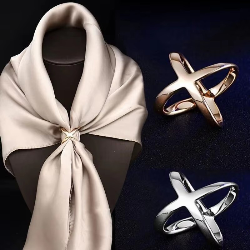 Multifunctional Silk Buckle Sc - Silk Blouse recension och pris