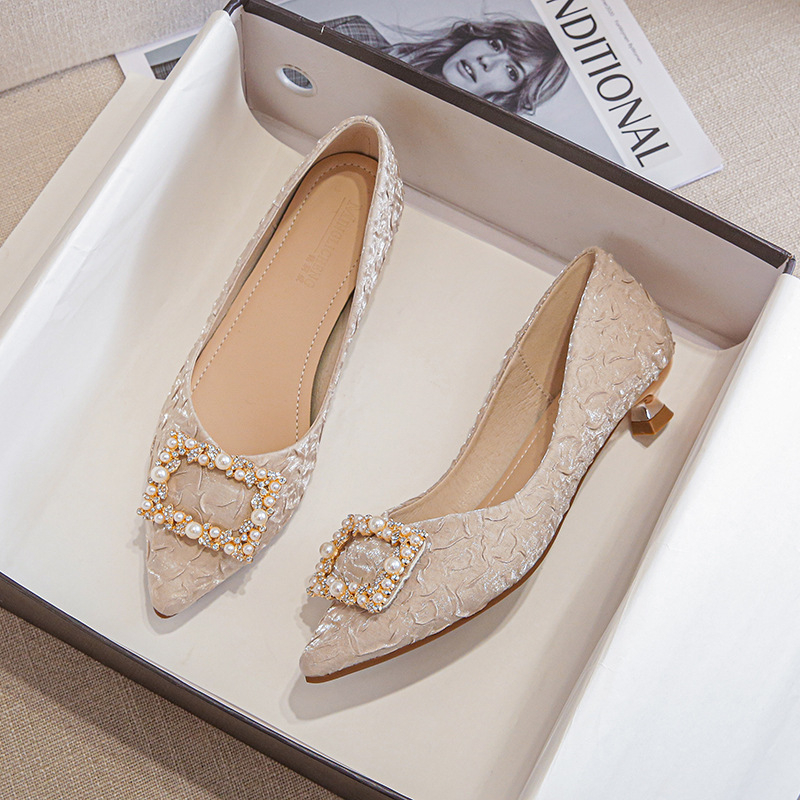 Ivory Textured Satin Pointed T - Womens Heels recension och pris
